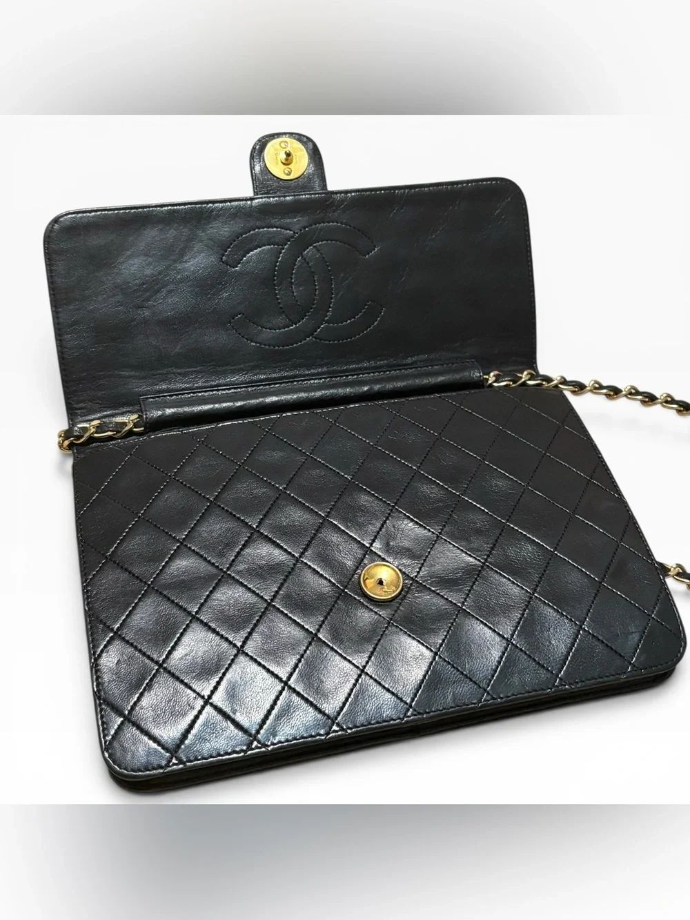 CHANEL Vintage 1980s Classic Flap Black Lambskin Shoulder Bag
